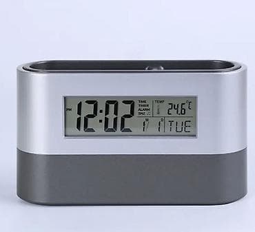 cd changer: Настольные часы с подставкой для канцелярских товаров. Размеры: 80 — 1
