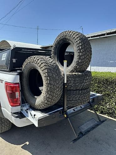 r16 4100: Шины 285 / 70 / R 17, Всесезонная, Б/у, Комплект, Внедорожные (АТ/МТ), COMFORSER — 1