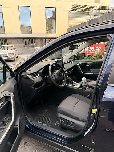релиса: Toyota RAV4: 2021 г., 2.5 л, Автомат, Бензин, Кроссовер — 8