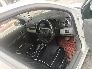 mini ev: Mazda Demio: 2006 г., 1.3 л, Автомат, Бензин, Хэтчбэк — 6