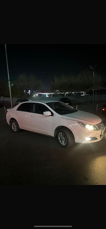 bmw x5 2018: BYD F3: 2018 г., Седан — 2