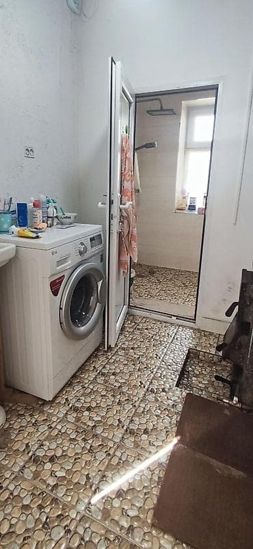 аренда 50 кв м: 65 м², 4 комнаты, Забор, огорожен — 1