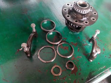 кузовные запчасти на спринтер бишкек: Продаю запчасти на мост Мерседес спринтер односкат двухскат — 1