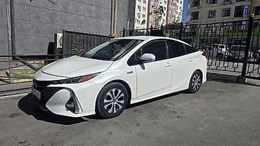 Продажа авто: Toyota Prius: 2019 г., 1.8 л, Гибрид, Хэтчбэк — 1