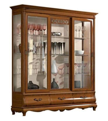 в единственнои экземпляре: Витрина ( сервант) 3-х дверная купе с 3-я ящиками и с раздвижными — 2