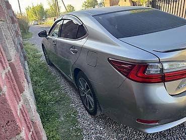Lexus ES: 2017 г., Гибрид, Седан