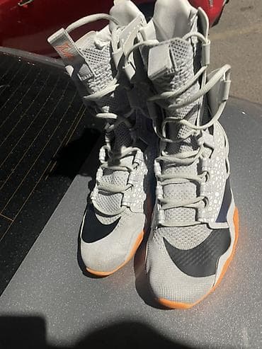 Мырзалардын бут кийими: Эркектердин кроссовкасы, 43, Nike, Жаңы, түсү - Боз — 2