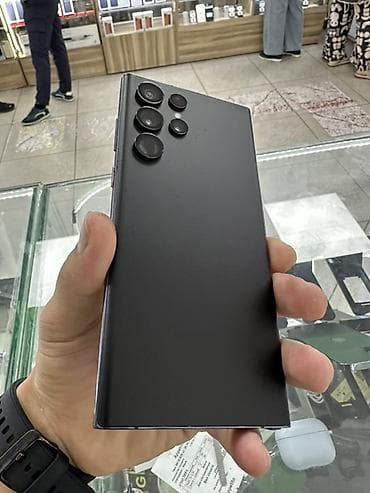 ips 24: Samsung Galaxy S22 Ultra, Б/у, 256 ГБ, цвет - Черный, 1 SIM, eSIM — 3