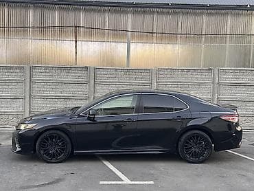 Toyota Camry: 2018 г., 2.5 л — 3