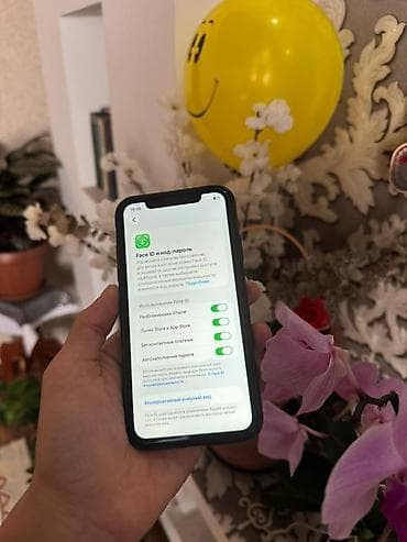 купить iphone дёшево: IPhone 11, Чехол — 4