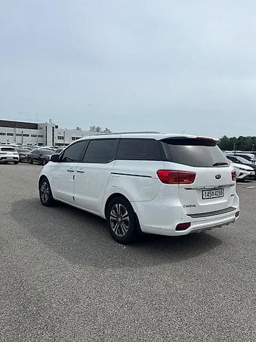 mini cooper: Kia Carnival: 2019 г., 2.2 л, Автомат, Дизель, Минивэн — 1