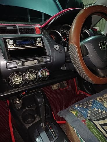 Honda: Honda Fit: 2003 г., 1.3 л, Автомат, Бензин, Хэтчбэк — 4