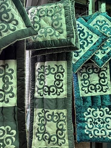 Другой текстиль: Комплект для Машины с этническим орнаментом. - Состав набора — 5