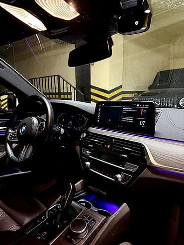 2 8: BMW 530: 2020 г., 2 л, Автомат, Бензин, Седан — 4