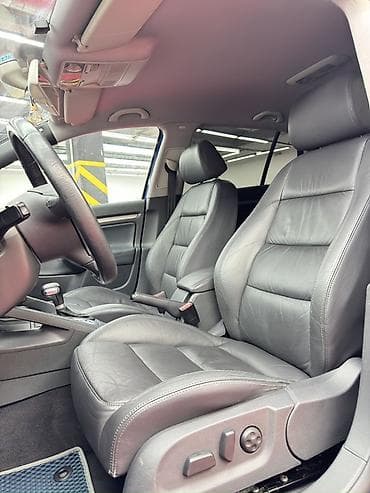 Volkswagen Golf V: 2004 г., 2 л, Типтроник, Бензин, Хэтчбэк — 10