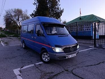 124 е220: Автобус, Mercedes-Benz, 2001 г., 2.2 л, до 15 мест — 1
