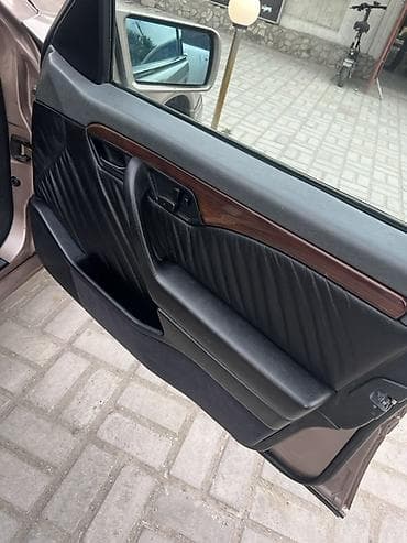 8 цилиндр: Mercedes-Benz C-Class: 1996 г., 2.8 л, Автомат, Бензин, Седан — 9