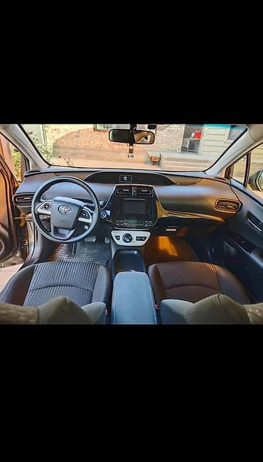 camry 40 2.4: Toyota Prius: 2016 г., 1.8 л, Автомат, Гибрид, Хэтчбэк — 8