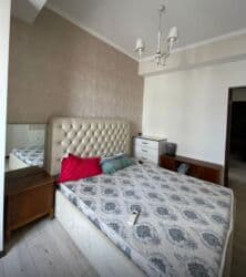 сдаётся квартира дом: 3 бөлмө, Чогуу жашоо менен, Толугу менен эмереги бар — 1