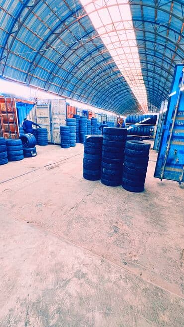 старый вокзал: 📍 Продаётся место с 20-тонным контейнером г. Ош, район ХБК, рынок — 3