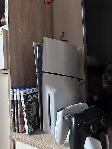 игровой пристафка: Игровая консоль Sony PlayStation 5 (версия с дисководом). На 500гб — 1