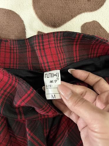 Жеке буюмдар: Юбка, Юбканын модели: Шотландка, Мини, Белден — 4