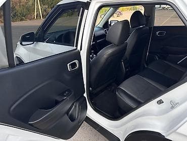 гибрид лабо: Hyundai Venue: 2025 г., 1.6 л, Автомат, Бензин, Кроссовер — 10