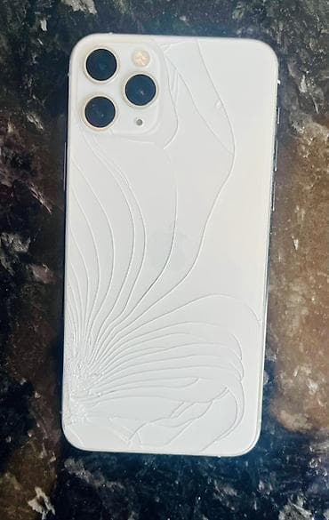 IPhone 11 Pro, Б/у, 64 ГБ, Белый, 70 %