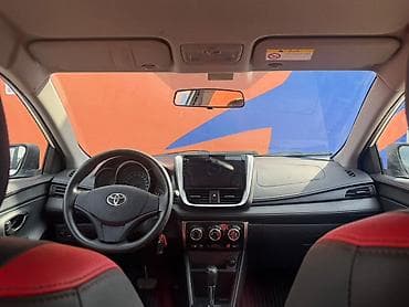 byd e7: Toyota Yaris: 2019 г., 1.5 л, Автомат, Бензин, Хэтчбэк — 8