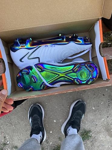 обувь мужской: Футбольные бутсы Nike phantom luna Размер 41 маломерка только 1 раз — 1