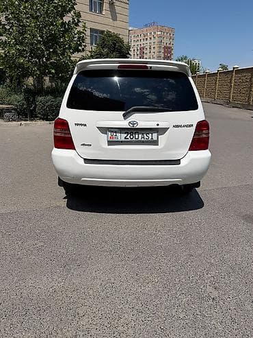Toyota Highlander: 2004 г., 2.4 л, Автомат, Бензин, Кроссовер — 4