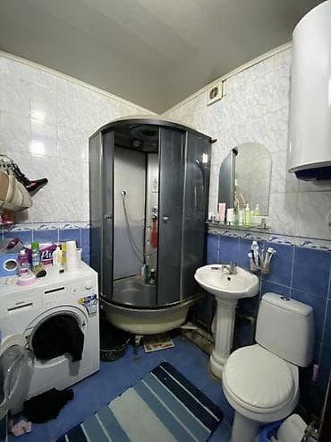 2х: 🏡 Продаётся 2-х этажный дом 📍Район: Ак-Орго ж/м 🏠 Этажность: 2 🛏 — 7