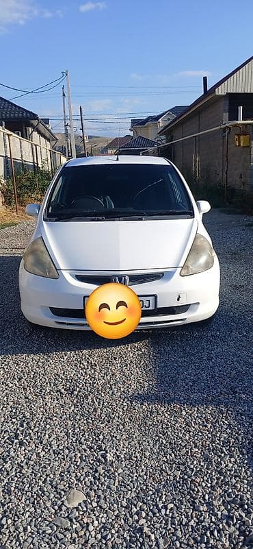Honda Fit: 2002 г., 1.5 л, Вариатор, Бензин, Хэтчбэк at lalafo.kg Honda Fit: 2002 г., 1.5 л, Вариатор, Бензин, Хэтчбэк