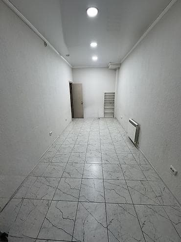 хостел чоктал: Сдаётся офис ул. Каралаева, напротив 5 микрорайона Общая площадь — 2