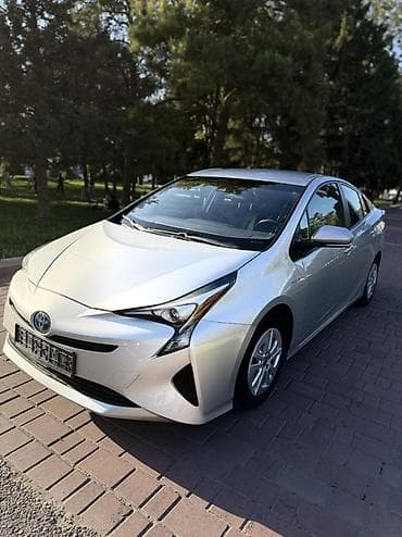 sprinter 4 4: Toyota Prius: 2017 г., 1.8 л, Вариатор, Гибрид, Хэтчбэк — 3