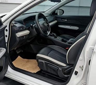 bud e5: Dongfeng : 2022 г., Автомат, Электромобиль, Седан — 5