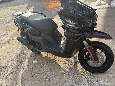 скутер каракол: Скутер түрү 150 куб. см, Бензин, Колдонулган — 1