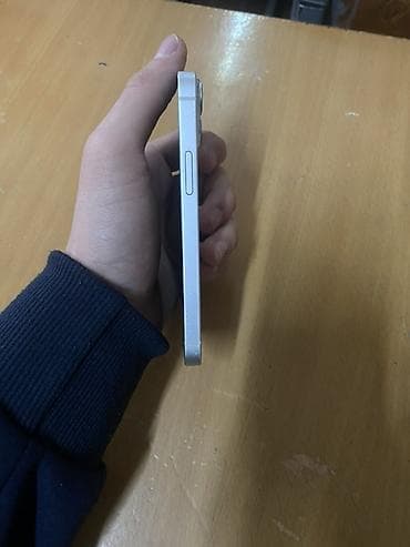 beats studio buds: IPhone 13 mini, Старлайт — 2