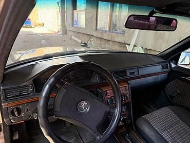 e 55 amg: Mercedes-Benz W124: 1992 г., 0.3 л, Автомат, Дизель, Седан — 4