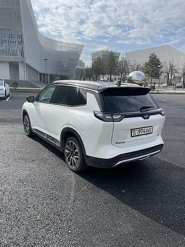 k7 2020: Weltmeister W6, 2021 г., 80000 км, Передний, В наличии — 5