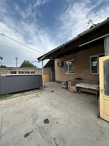 Недвижимость: Продаю дом с. Новопокровка по первой линии. 7соток угловой — 4