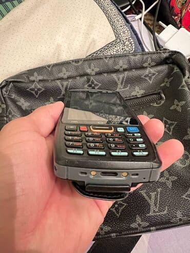 ценсорная плита: Мобильный терминал сбора данных, оснащенный физической клавиатурой и — 2