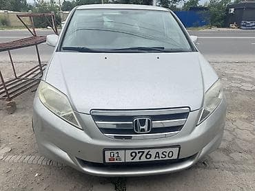 Honda FR-V: 2006 г., 1.8 л, Механика, Бензин
