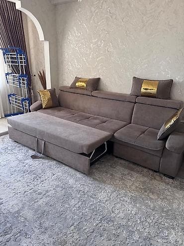 small table: Прямой диван — 2