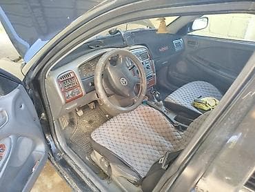 audi s8: Toyota Avensis: 1998 г., 1.8 л, Ручные, Газ, Седан — 3