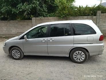 cls 55: Nissan Liberty: 2000 г., Минивэн — 4