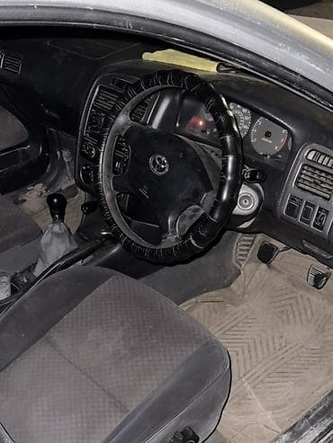 аванье: Toyota Avensis: 2002 г., Механика, Бензин, Хэтчбэк — 5