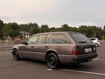 210 mers: Mercedes-Benz E-Class: 1993 г., 2.2 л, Механика, Бензин, Универсал — 6