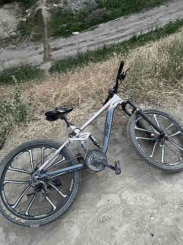Горный велосипед, Skillmax, Рама M (156 - 178 см), Сталь, Б/у at lalafo.kg Горный велосипед, Skillmax, Рама M (156 - 178 см), Сталь, Б/у