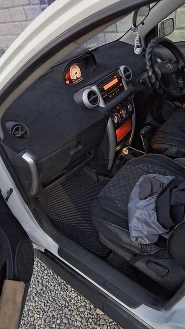 bcd com: Toyota Ist: 2002 г., 1.3 л, Автомат, Бензин, Хэтчбэк — 8